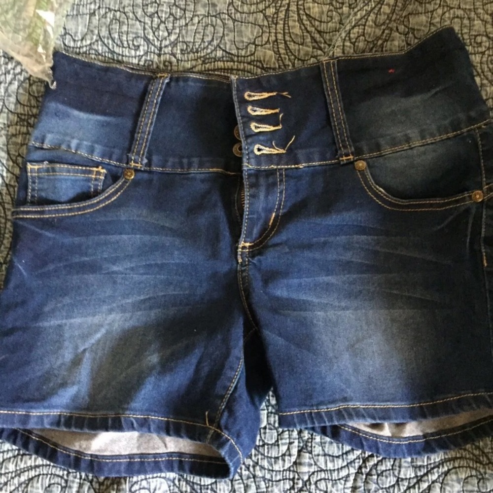 High Waisted Jean Short